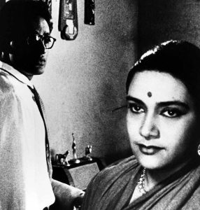 ഋത്വിക് ഘട്ടക് ഒറ്റയാന്റെ നൂറുവർഷങ്ങൾ 4 rithic2